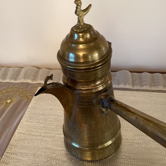 Antique Brass Arabic Turkish Dallas Coffee Pot Decor - Picture 4 of 8